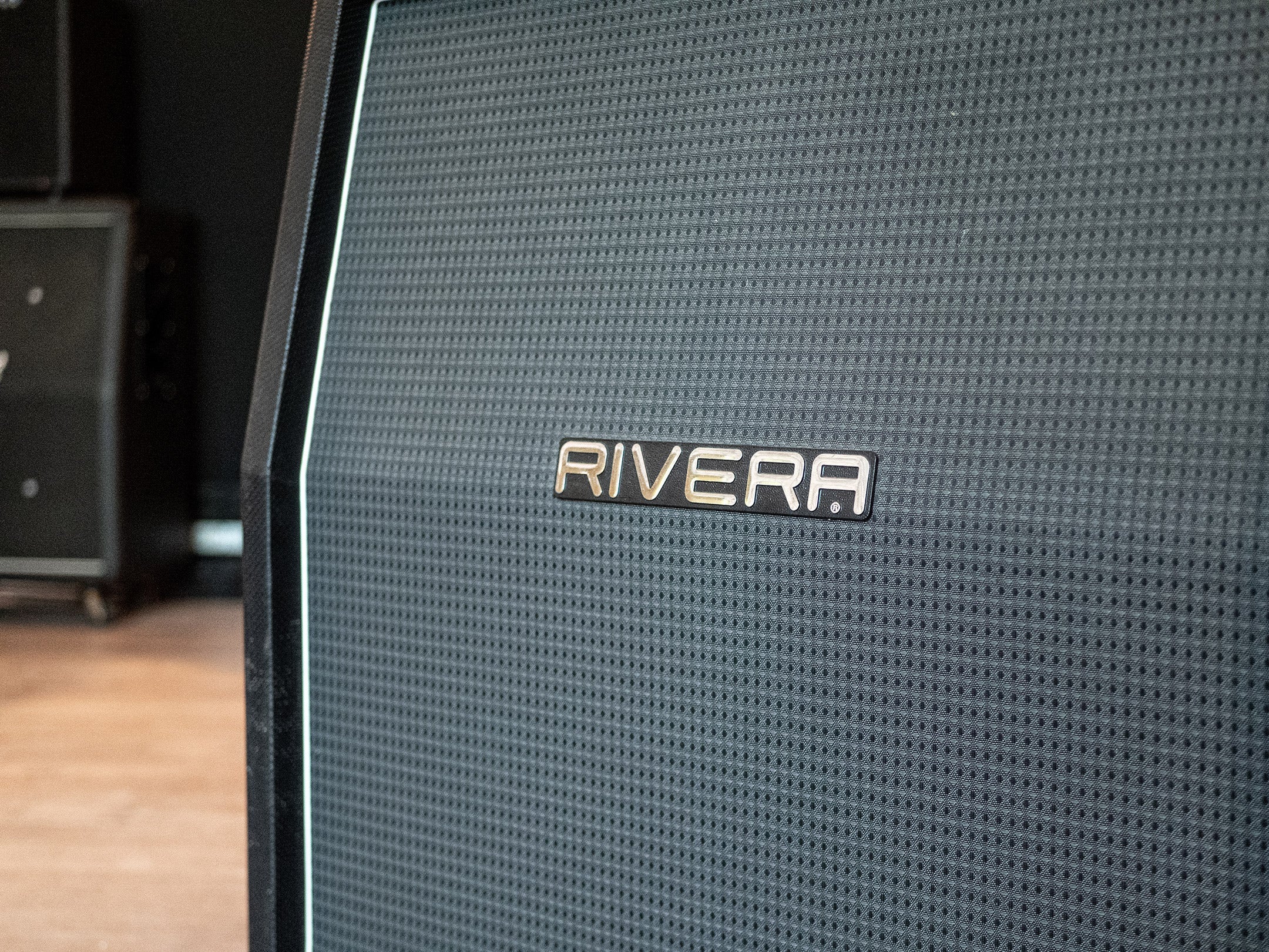 412 RIVERO L412T V30